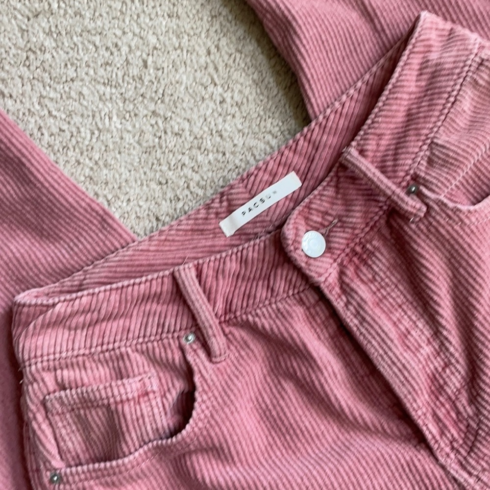 Pacsun corduroys size “26 mom jean”, dusty pink